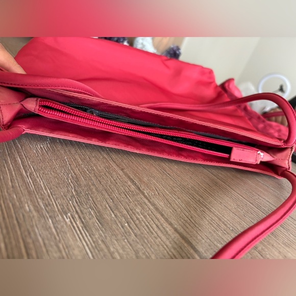 Prada Nylon Tote FINAL PRICE - Picture 15 of 15